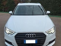 Bianco Usata 2016 Audi A3 Tre volumi | 15.500 € (Molto cara)
