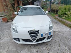 Bianco Usata 2013 Alfa Romeo Giulietta Due volumi | 7000 € (Buon prezzo)