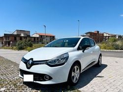 Bianco Usata 2014 Renault Clio IV Tre volumi | 6490 € (Buon prezzo)