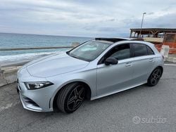 Grigio Usata 2022 Mercedes A180 AMG Tre volumi | 27.900 € (Buon prezzo)