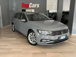 Grigio Usata 2024 VW Passat Business Station wagon | 28.490 € (Super prezzo)
