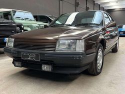 Marrone metallizzato Usata 1987 Renault R25 Due volumi | 13.900 €