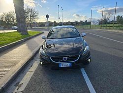 Nero Usata 2015 Volvo V40 R-Design Momentum Tre volumi | 14.690 €
