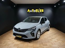 Grigio Nuova 2025 Renault Clio V Evolution Tre volumi | 16.900 € (Ottimo prezzo)