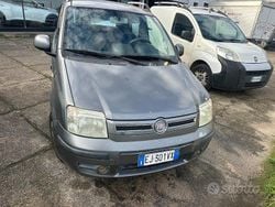 Grigio Usata 2011 Fiat Panda Dynamic Tre volumi | 4999 € (Buon prezzo)