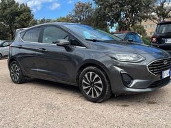 Grigio Usata 2023 Ford Fiesta Titanium Tre volumi | 12.600 € (Ottimo prezzo)