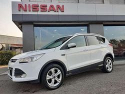 Bianco / pastello Usata 2013 Ford Kuga SUV | 8450 € (Buon prezzo)