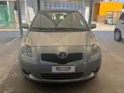 Grigio Usata 2006 Toyota Yaris Sol Tre volumi | 4500 € (Cara)