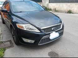 Grigio Usata 2009 Ford Mondeo Tre volumi | 5000 € (Molto cara)