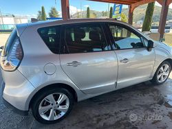 Grigio Usata 2013 Renault Scénic III Monovolume | 8300 € (Molto cara)
