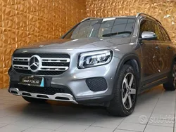 Grigio met/pelle tessuto nero Usata 2022 Mercedes GLB180 SUV | 26.900 € (Ottimo prezzo)