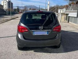 Grigio Usata 2011 Opel Meriva Monovolume | 4700 € (Buon prezzo)