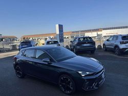 Grigio magnetico Usata 2025 Cupra Leon Tre volumi | 25.900 € (Ottimo prezzo)