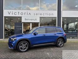 Blu/azzurro Usata 2024 Mercedes GLB200 AMG Line Premium SUV | 43.800 € (Cara)