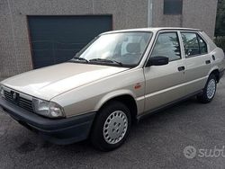Grigio Usata 1989 Alfa Romeo 33 Tre volumi | 4200 €
