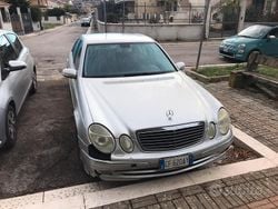 Usata 2003 Mercedes E270 Tre volumi | 1300 € (Buon prezzo)
