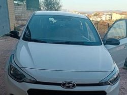 Bianco Usata 2018 Hyundai i20 GO! Tre volumi | 8300 € (Ottimo prezzo)
