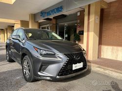 Grigio Usata 2019 Lexus NX300h Business Edition SUV | 22.300 € (Buon prezzo)