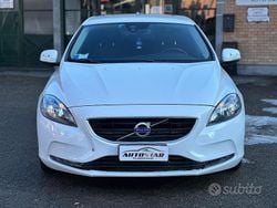 Bianco Usata 2015 Volvo V40 R-Design Tre volumi | 6900 € (Buon prezzo)