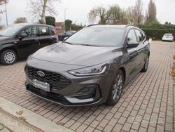 Grigio scuro Usata 2023 Ford Focus ST-Line Station wagon | 14.900 € (Super prezzo)
