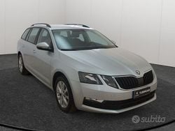 Argento Usata 2020 Skoda Octavia Executive Tre volumi | 12.900 € (Buon prezzo)