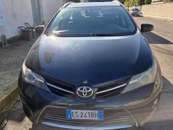 Blu/azzurro Usata 2013 Toyota Auris Lounge Station wagon | 4900 € (Ottimo prezzo)