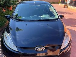 Usata 2009 Ford Fiesta Titanium Due volumi | 2500 € (Buon prezzo)