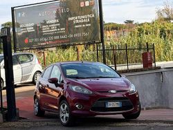 Lilla Usata 2009 Ford Fiesta Titanium Tre volumi | 3490 € (Buon prezzo)