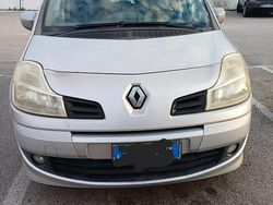 Grigio Usata 2010 Renault Grand Modus Monovolume | 2000 €