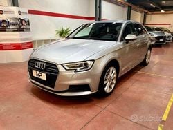 Grigio Usata 2016 Audi A3 Business Tre volumi | 14.200 € (Buon prezzo)