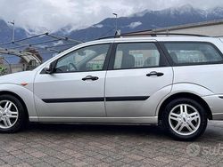 Grigio Usata 2002 Ford Focus Station wagon | 1990 € (Buon prezzo)