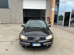 Nero Usata 2004 Renault Mégane II Authentique Tre volumi | 1400 € (Buon prezzo)