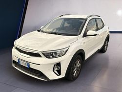 Bianco Usata 2022 Kia Stonic Urban SUV | 13.900 € (Buon prezzo)