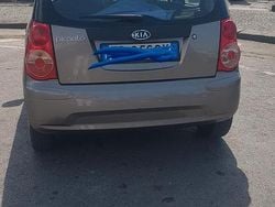 Marrone Usata 2010 Kia Picanto Due volumi | 1900 € (Ottimo prezzo)