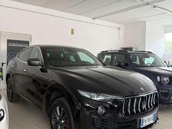Nero Usata 2017 Maserati Levante SUV | 30.900 € (Ottimo prezzo)
