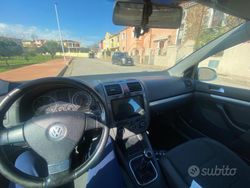 Grigio Usata 2008 VW Golf V Tre volumi | 3000 € (Buon prezzo)