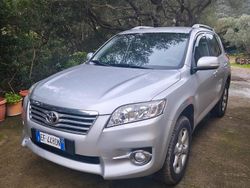Grigio Usata 2010 Toyota RAV4 SUV | 6000 €