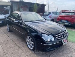 Nero Usata 2007 Mercedes CLK220 Avantgarde Coupé | 4900 € (Cara)