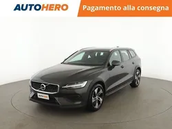 Verde Usata 2021 Volvo V60 CC Business Edition Station wagon | 28.799 € (Ottimo prezzo)