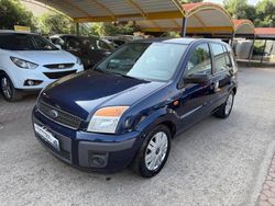Blu Usata 2003 Ford Fusion Tre volumi | 2699 € (Molto cara)