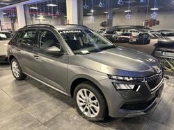 Grigio Usata 2024 Skoda Kamiq Ambition SUV | 17.900 € (Buon prezzo)
