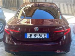 Rosso Usata 2017 Alfa Romeo Giulia Super Tre volumi | 20.000 € (Cara)