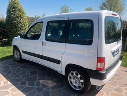 Bianco Usata 2007 Peugeot Partner Monovolume | 4000 €