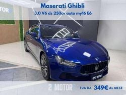 Blu/azzurro Usata 2017 Maserati Ghibli Tre volumi | 33.900 € (Molto cara)
