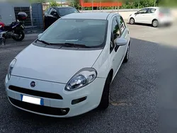 Usata 2015 Fiat Grande Punto Due volumi | 4800 € (Buon prezzo)