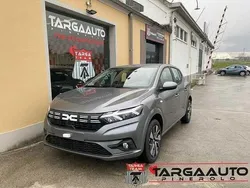 Grigio Nuova 2025 Dacia Sandero Expression Due volumi | 15.800 € (Buon prezzo)