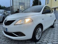 Bianco Usata 2017 Lancia Ypsilon Platinum Due volumi | 8900 € (Buon prezzo)