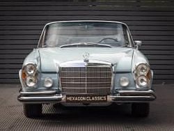Blu Usata 1971 Mercedes 280 SE Cabrio | 313.927 €