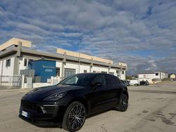 Nero Usata 2022 Porsche Macan SUV | 66.900 € (Buon prezzo)