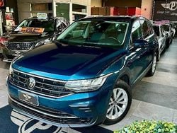 Blu/azzurro Usata 2021 VW Tiguan Life SUV | 21.000 € (Buon prezzo)